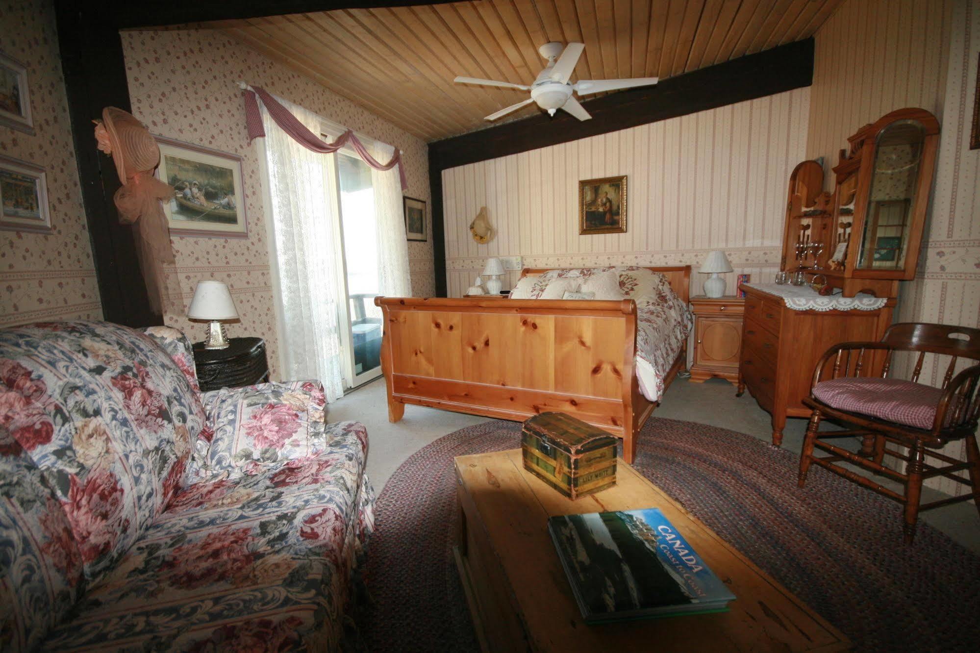 Stouffermill Bed & Breakfast Algonquin Highlands Zewnętrze zdjęcie