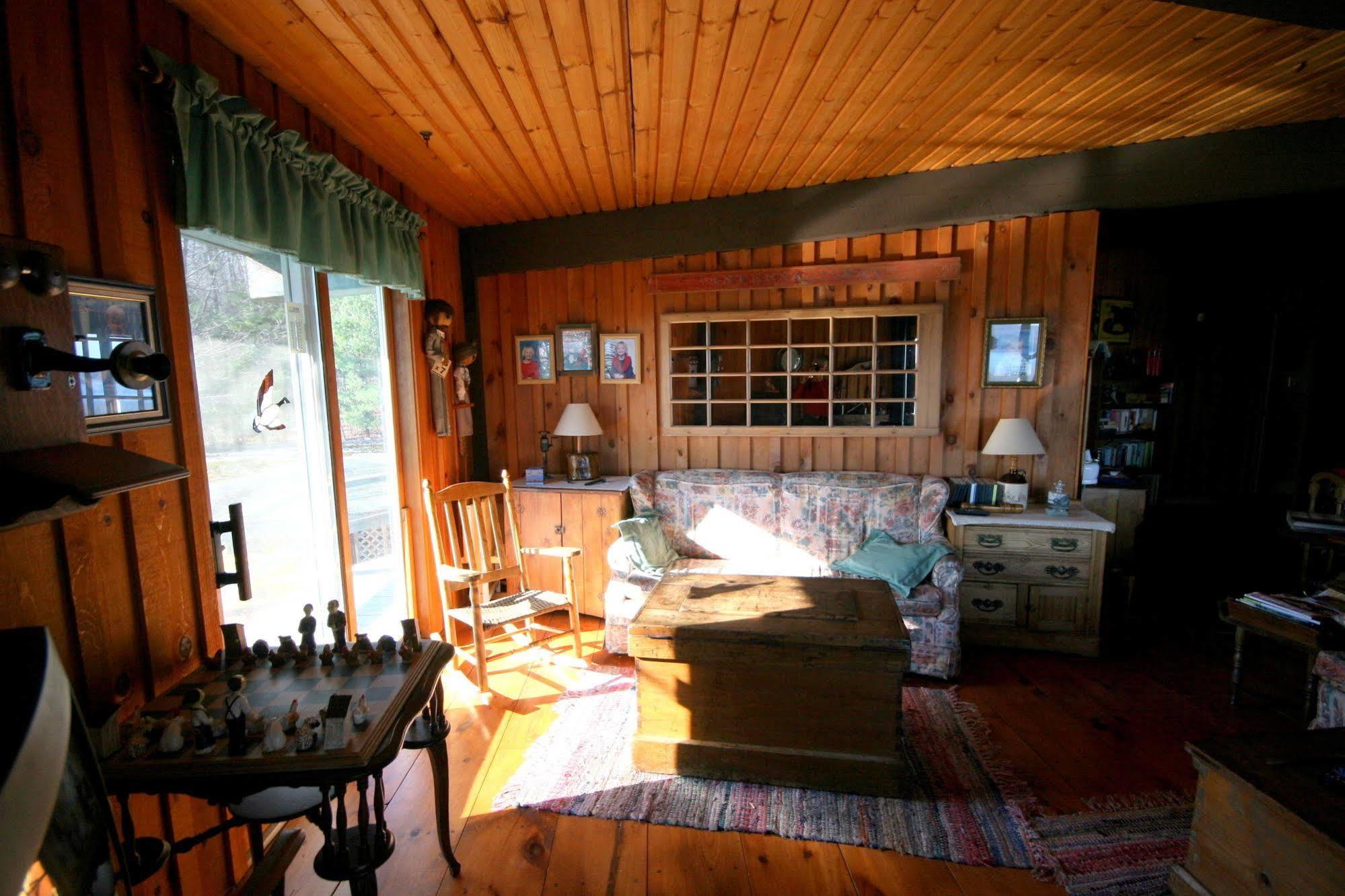 Stouffermill Bed & Breakfast Algonquin Highlands Zewnętrze zdjęcie